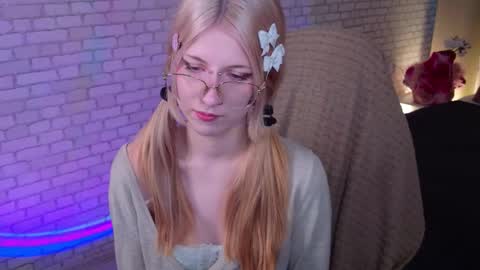 alice online show from February 28, 2:05 pm