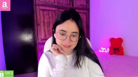 Aliceee  ..   97YP9VWGZHrefnav wishlist lists 1 online show from April 6, 11:06 pm