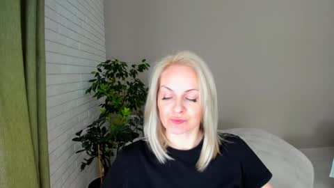 Alicee online show from February 7, 12:39 pm