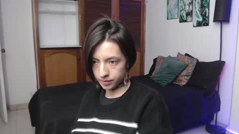 alicee_logan_ online show from November 14, 2:44 am