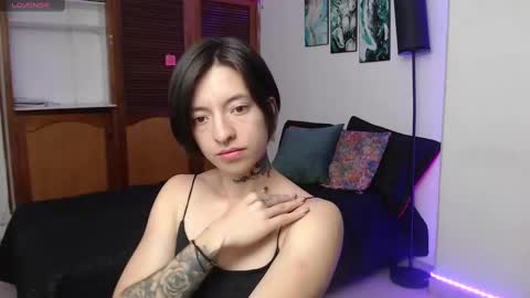 alicee_logan_ online show from September 14, 2:20 am