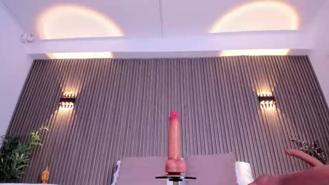 Alice  online show from September 23, 4:32 am