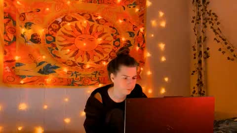 Alice online show from February 8, 5:33 am