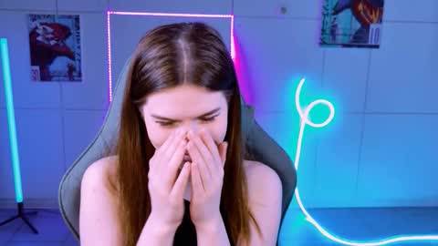 Alice online show from September 12, 6:03 am