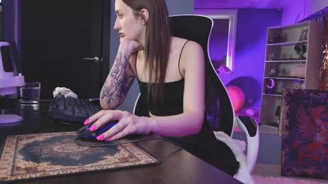 Alice online show from February 27, 9:20 am