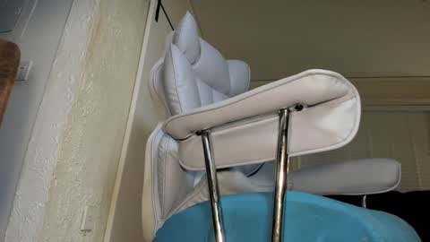 Alice Lighthouse online show from December 3, 10:12 pm