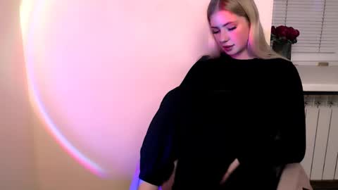 Alice online show from November 8, 11:15 am