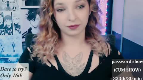 aliceriddle1 online show from April 4, 6:07 pm