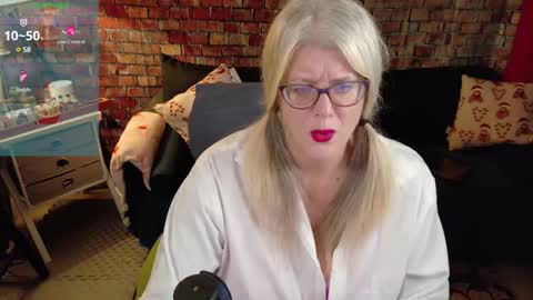 Alices Curiosity online show from December 20, 3:47 am