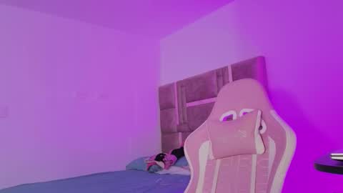 alice online show from February 10, 1:41 am