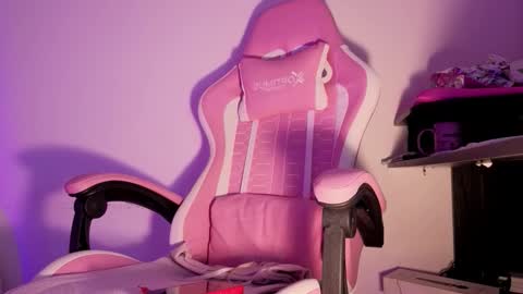 alice online show from December 3, 2:47 am