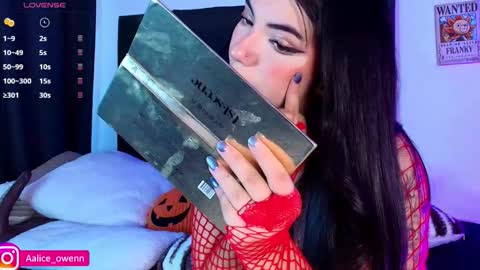 Alice online show from October 24, 9:33 pm