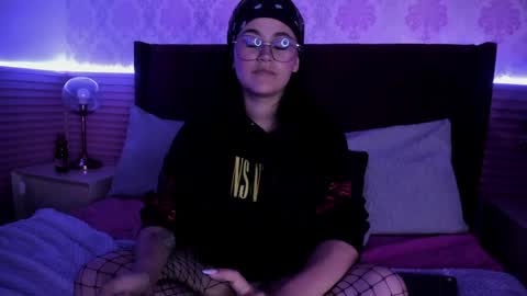 Alicia  online show from May 8, 9:27 pm