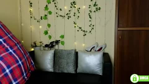 Alicia online show from September 9, 5:35 pm