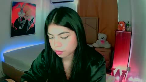 Snapshot of aliciabiden chatting on December 18, 4:39 pm aliciabiden online show from December 18, 4:39 pm