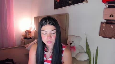 Snapshot of aliciabiden chatting on September 12, 6:25 am aliciabiden online show from September 12, 6:25 am
