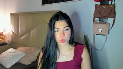 Snapshot of aliciabiden chatting on September 24, 4:11 am aliciabiden online show from September 24, 4:11 am