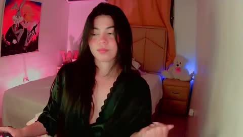 Snapshot of aliciabiden chatting on February 5, 6:56 am aliciabiden online show from February 5, 6:56 am