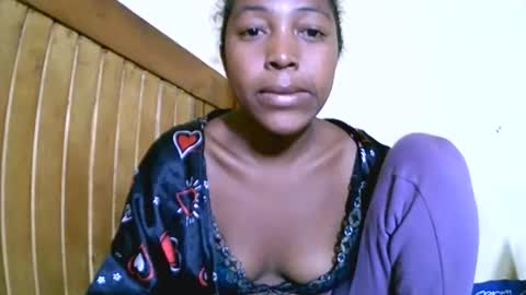 Snapshot of alicianah chatting on September 24, 8:13 am alicianah online show from September 24, 8:13 am