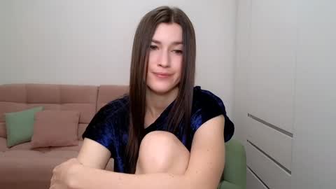 Snapshot of alicianoveli chatting on December 21, 8:18 am alicianoveli online show from December 21, 8:18 am