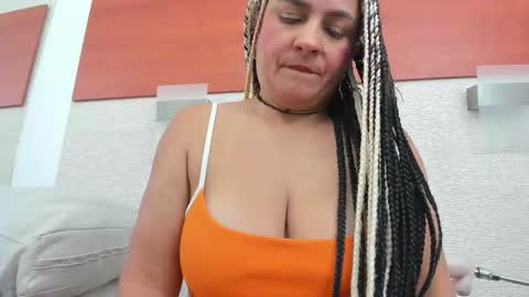 im tutti online show from October 27, 2:51 am