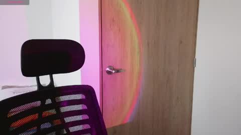 aliciia_23 online show from March 30, 10:31 pm