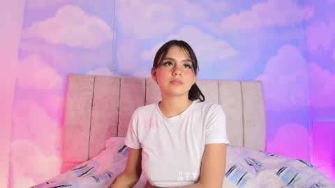 Aliclark online show from March 23, 7:20 pm