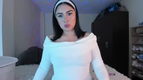 aliice_69 online show from March 7, 4:13 am