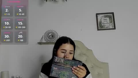 Snapshot of aliice_walker_ chatting on February 3, 12:14 pm aliice_walker_ online show from February 3, 12:14 pm