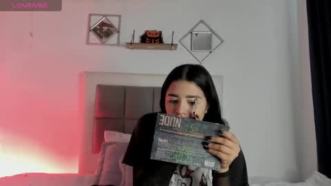 Snapshot of aliice_walker_ chatting on January 10, 12:36 pm aliice_walker_ online show from January 10, 12:36 pm