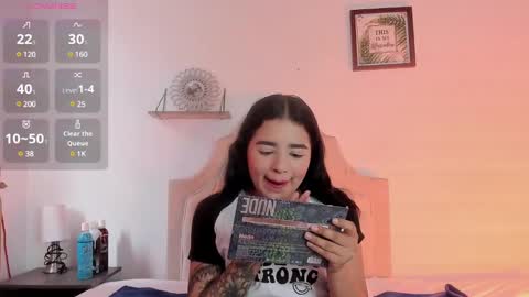 Snapshot of aliice_walker_ chatting on January 27, 2:57 pm aliice_walker_ online show from January 27, 2:57 pm