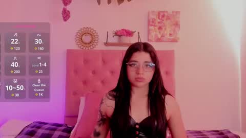 Snapshot of aliice_walker_ chatting on December 3, 12:49 pm aliice_walker_ online show from December 3, 12:49 pm