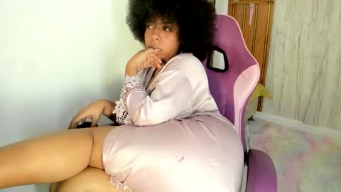 alika online show from November 18, 5:14 pm