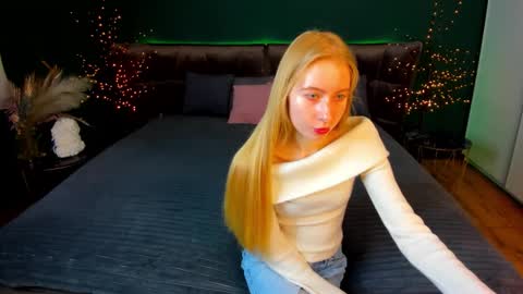Alina online show from October 25, 5:48 am