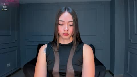 alinakravitz_ online show from September 12, 12:23 pm