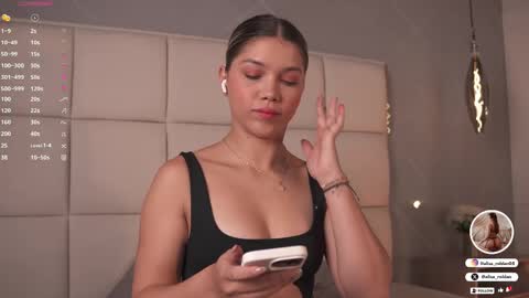 Snapshot of alisa_roldan chatting on February 13, 12:11 pm online show from February 13, 12:11 pm