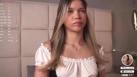 Snapshot of alisa_roldan chatting on February 26, 11:43 am online show from February 26, 11:43 am