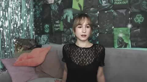 Snapshot of alishakelly chatting on October 26, 6:09 am alishakelly online show from October 26, 6:09 am