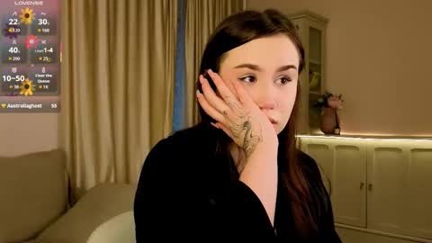 Alisia online show from December 5, 6:57 am