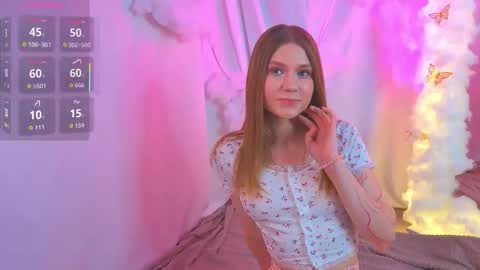 Snapshot of alisia_spinnet chatting on October 1, 5:18 pm Alisia online show from October 1, 5:18 pm