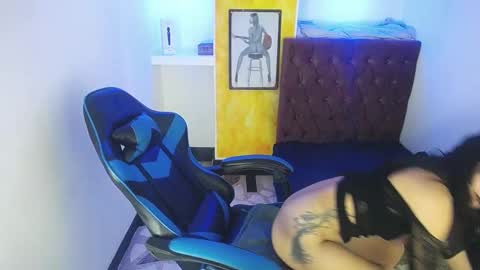 Snapshot of alison_moon7 chatting on September 15, 1:30 pm ALISON MOON online show from September 15, 1:30 pm