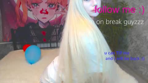Snapshot of alison_moonlight chatting on September 12, 10:50 pm Alison online show from September 12, 10:50 pm