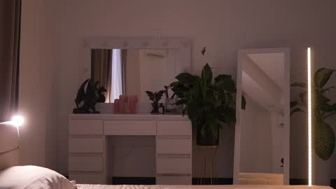 Alissa online show from December 3, 8:17 am