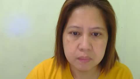 alissalove18 online show from January 6, 10:47 pm