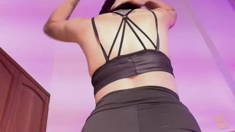 AlissaNix online show from April 1, 1:39 am