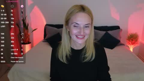 Snapshot of alisssarose chatting on October 21, 9:30 pm alisssarose online show from October 21, 9:30 pm