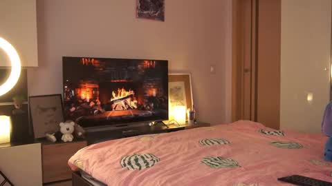 Snapshot of alitaangel_ chatting on March 6, 1:35 pm A L I T A online show from March 6, 1:35 pm