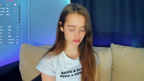 Alivia online show from June 2, 8:37 am