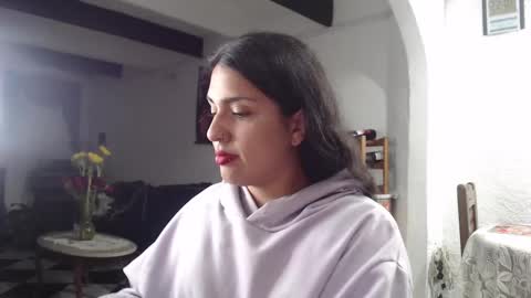 Snapshot of alix_beltran chatting on February 14, 3:54 am Alix online show from February 14, 3:54 am