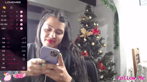 Snapshot of alix_beltran chatting on January 3, 2:21 am Alix online show from January 3, 2:21 am